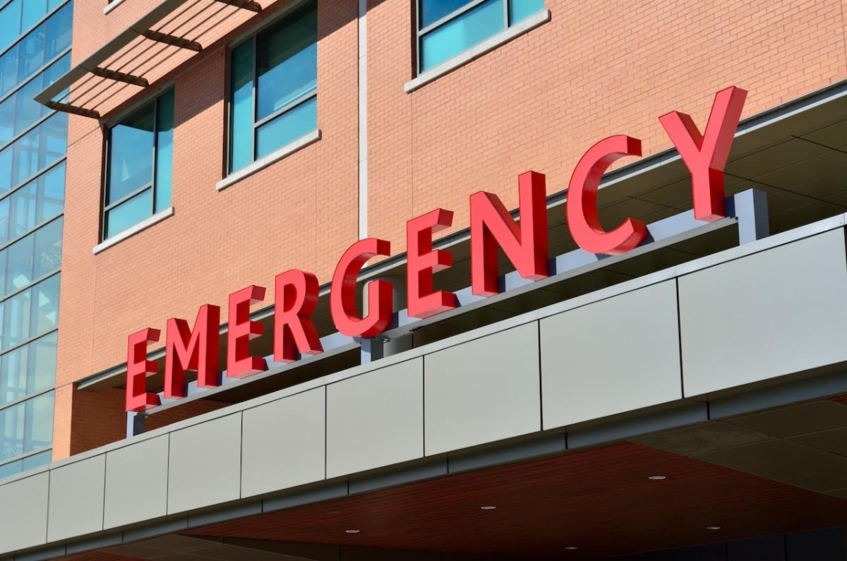 Front of an emergency room building