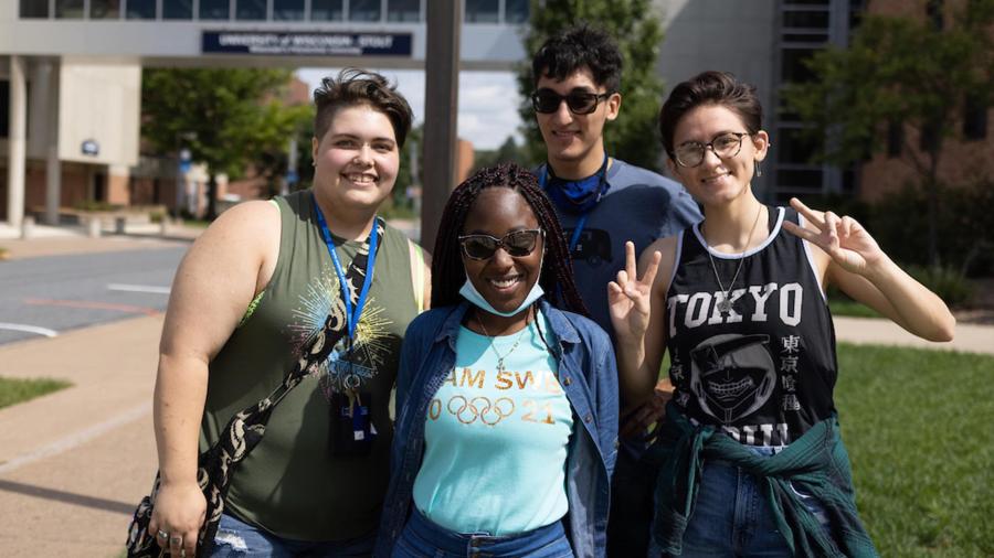 Stoutward Bound students on a campus scavenger hunt