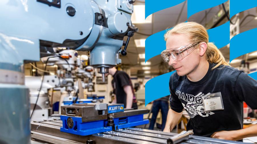 Student working in engineering lab.