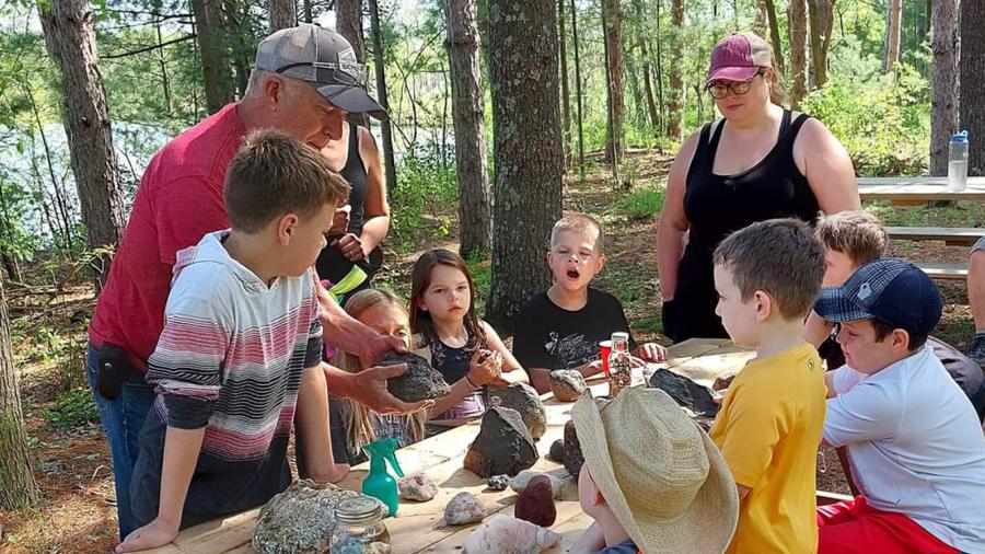 Science Exploration Day, rocks and minerals with Paul Verdon