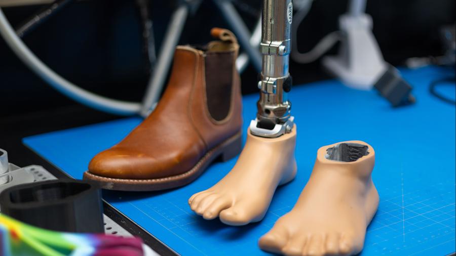 An innovative foot and ankle system for veterans with a prosthesis allows them to wear shoes with different heel heights.