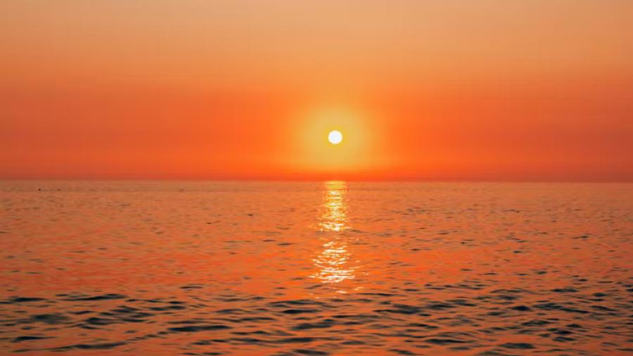 Photo of sunset over the ocean