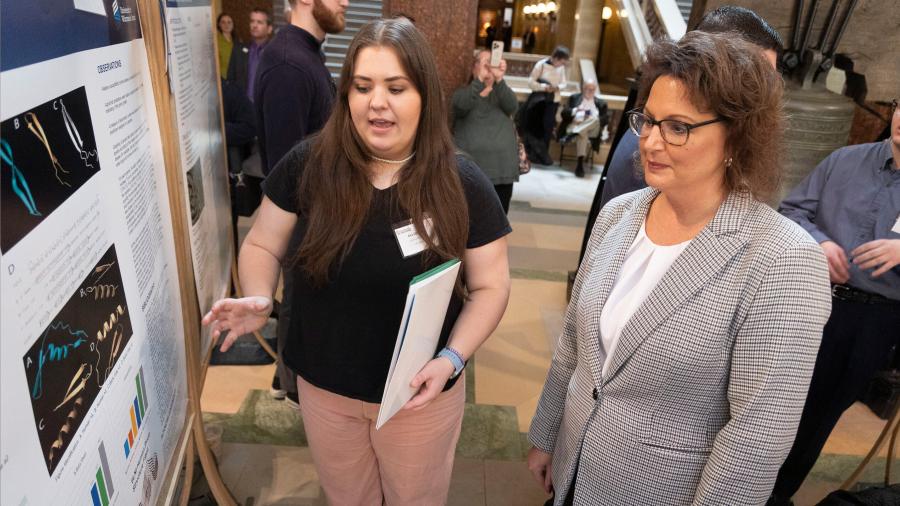 Research in the Rotunda, 2024. Joe Koshollek, Capitol Photographer
