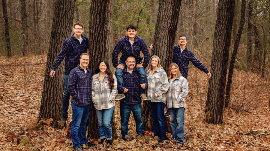 Chris DeLeon and his family. 