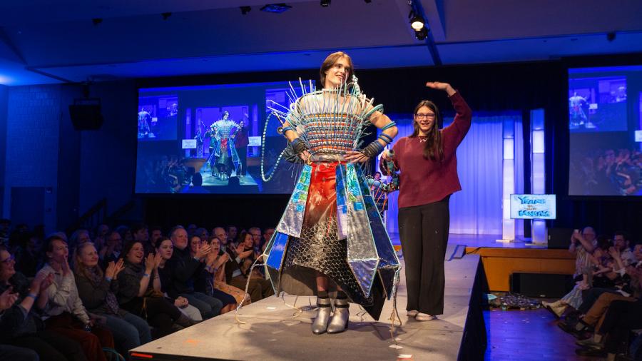 Immerse Your Eyes, Preserve Your Mind sculptural fashion design