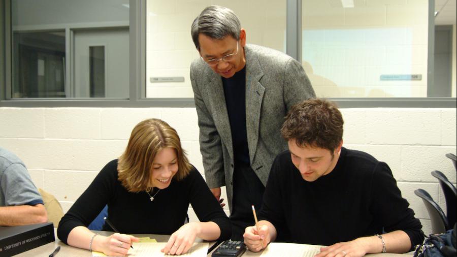 Howard Lee instructing students