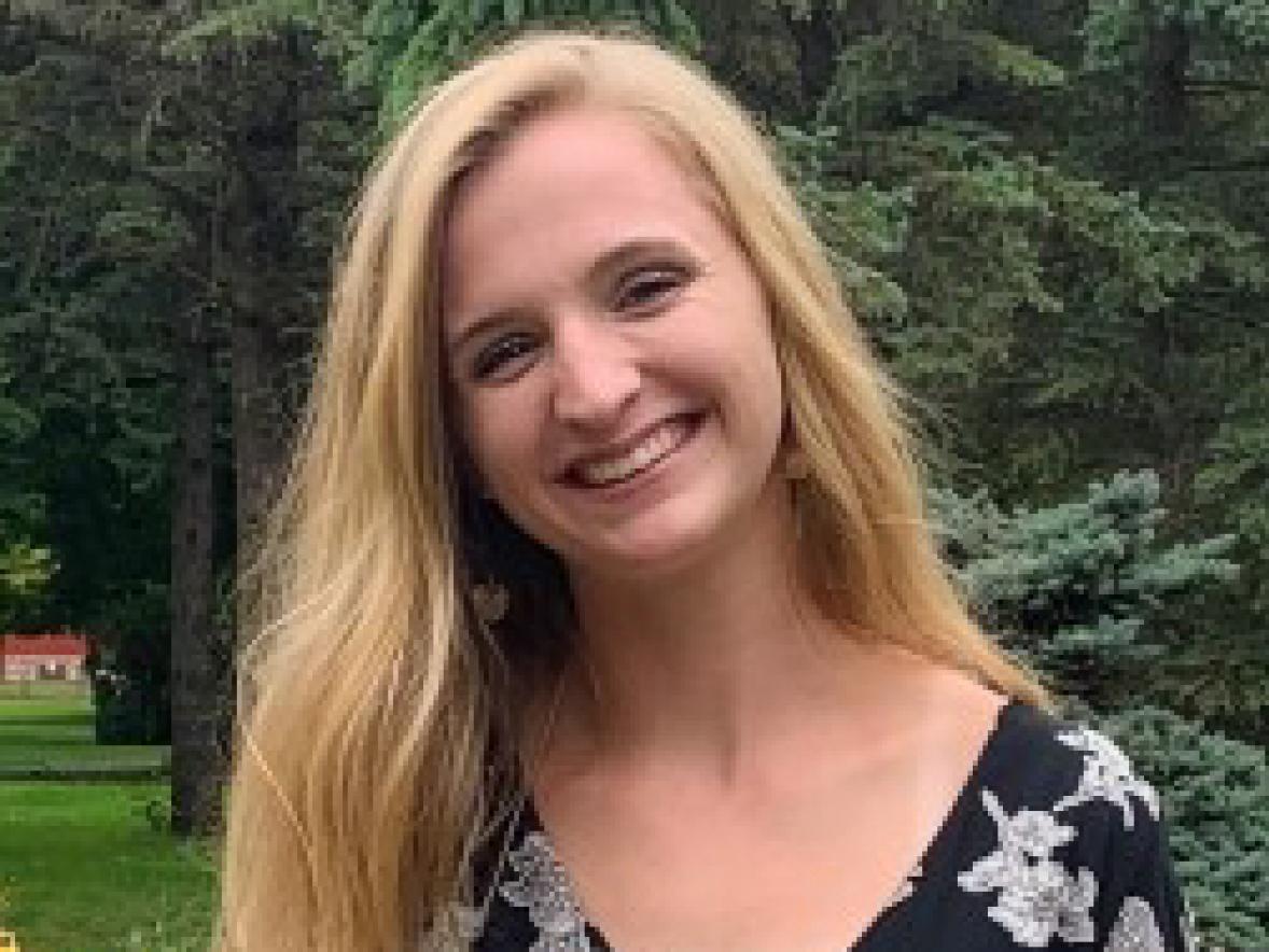 Photo of Rebecca Tabler