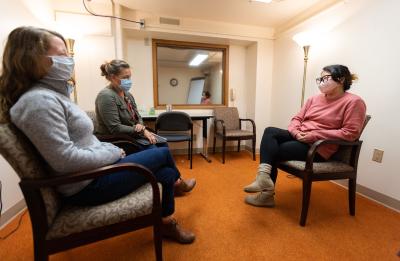 MFT students demonstrate a therapy session.
