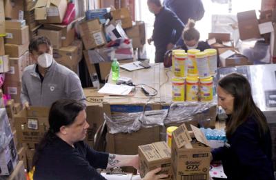 UW-Stout employees and students volunteer during Stout's Week of Service.