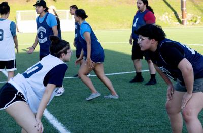 Stoutward Bound students playing a game with University Recreation.